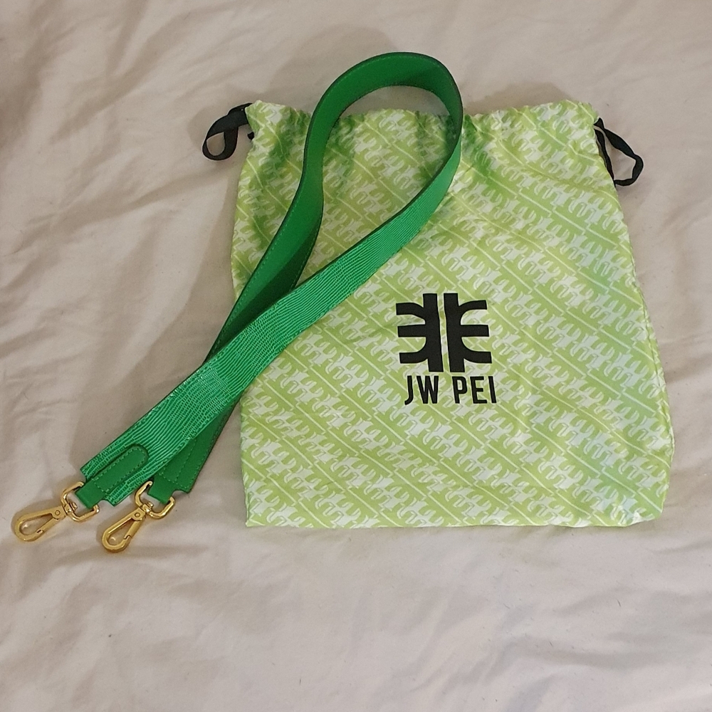 JW PEI Green Lizard Embrossed Crossbody Strap And Dust Bag Vegan Leather Chic